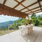 Casa Giulia By Interhome Casa vacanze Seravezza