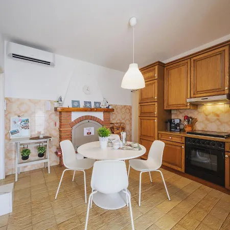 Casa Giulia By Interhome