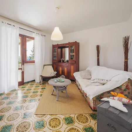 בית נופש Casa Giulia By Interhome